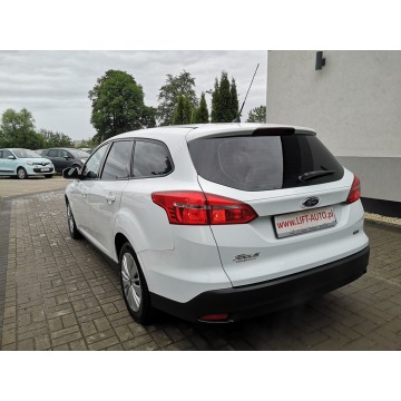 Ford Focus 2017,  1.0 benzyna - Na sprzedaż za 29 900 zł - Strzegom - zdjęcie 8