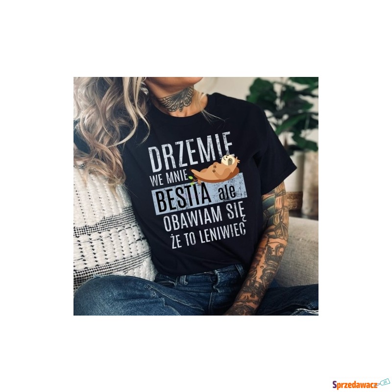 Koszulka czarna drzemie we mnie...