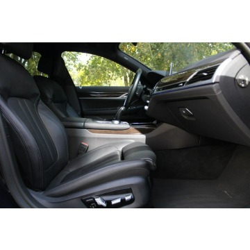 BMW Seria 7  Sedan/Limuzyna 2019,  3.0 diesel, automat - Na sprzedaż za 189 999 zł - Warszawa - zdjęcie 6