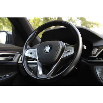 BMW Seria 7  Sedan/Limuzyna 2019,  3.0 diesel, automat - Na sprzedaż za 189 999 zł - Warszawa - zdjęcie 11