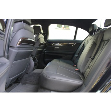 BMW Seria 7  Sedan/Limuzyna 2019,  3.0 diesel, automat - Na sprzedaż za 189 999 zł - Warszawa - zdjęcie 8