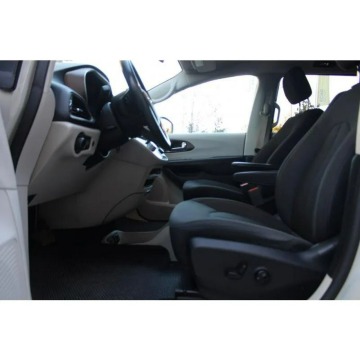 Chrysler Pacifica  Minivan/Van 2019,  3.6 benzyna, automat - Na sprzedaż za 90 000 zł - Warszawa - zdjęcie 6