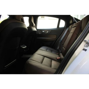 Volvo S60  Sedan/Limuzyna 2021,  2.0 benzyna, automat - Na sprzedaż za 140 000 zł - Warszawa - zdjęcie 8