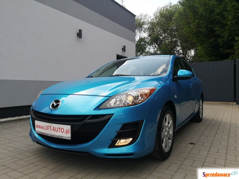 Mazda 3 2009,  1.6 benzyna - Na sprzedaż za 22 900 zł - Strzegom