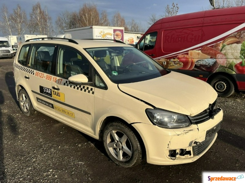 Volkswagen Touran 2016,  2.0 diesel, automat - Na sprzedaż za 16 000 zł - Syców
