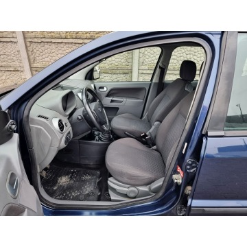 Ford Fusion  Hatchback 2003,  1.4 benzyna - Na sprzedaż za 6 900,00 zł - Koszalin - zdjęcie 8