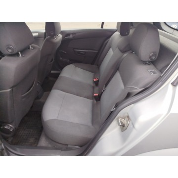 Opel Astra  Hatchback 2006,  1.6 benzyna, automat - Na sprzedaż za 5 300,00 zł - Toruń - zdjęcie 8