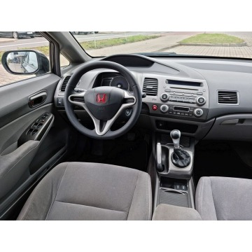 Honda Civic  Sedan/Limuzyna 2006,  1.8 benzyna - Na sprzedaż za 14 300 zł - Warszawa - zdjęcie 12