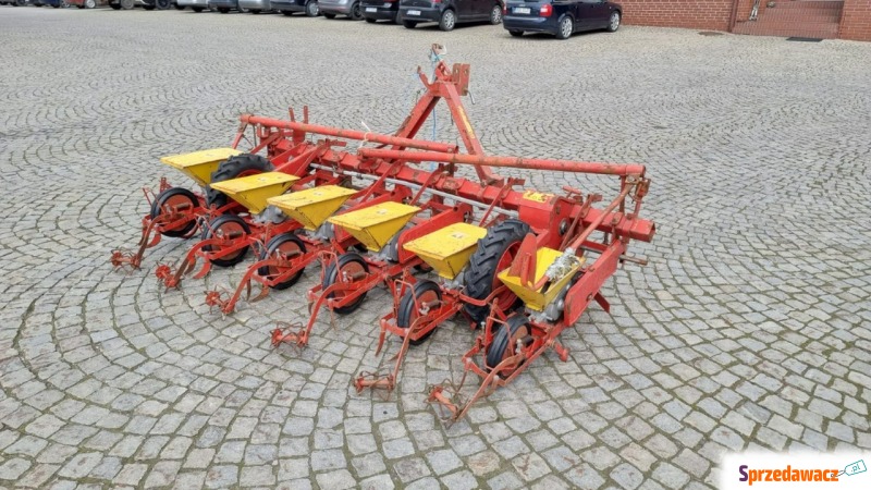 inny Siewnik do buraków CENTRA - DRILL  6 rzę... - Pojazdy specjalistyczne - Głogówek