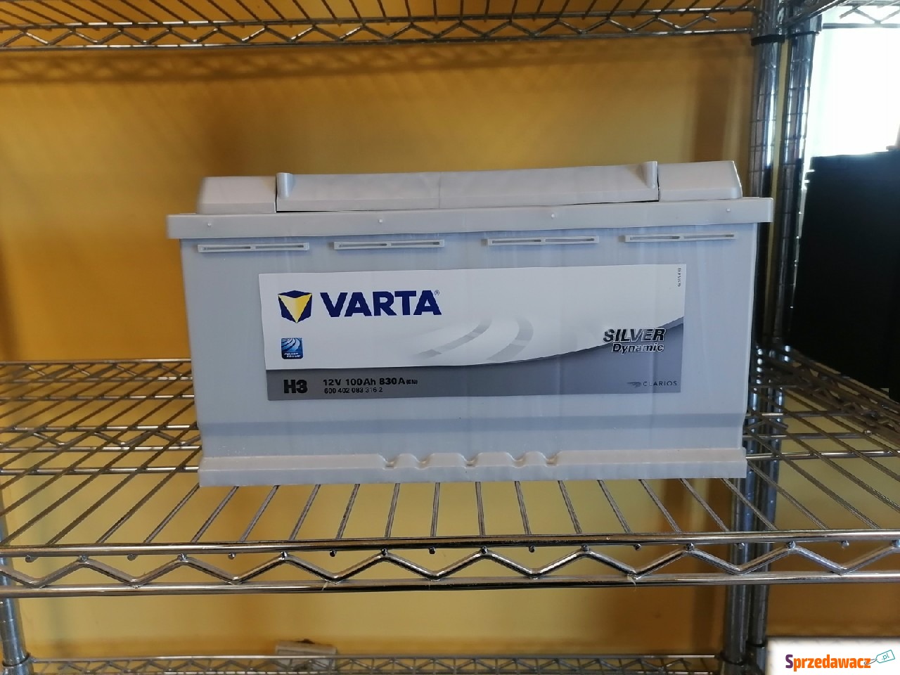 Akumulator 100Ah 830A EN Varta...