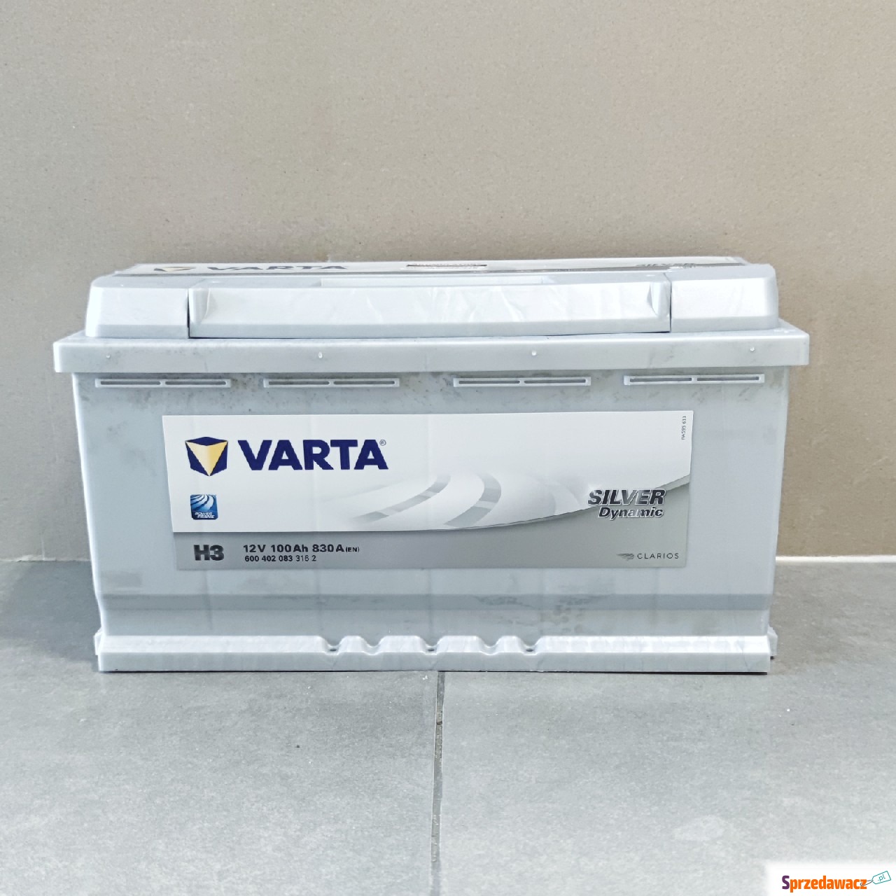 Akumulator 100Ah 830A EN Varta...