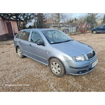 Škoda Fabia - sprawna z opłatami 2005r