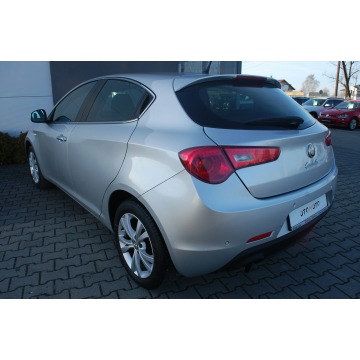 Alfa Romeo Giulietta  Hatchback 2013,  1.6 diesel - Na sprzedaż za 17 900 zł - Dębica - zdjęcie 3