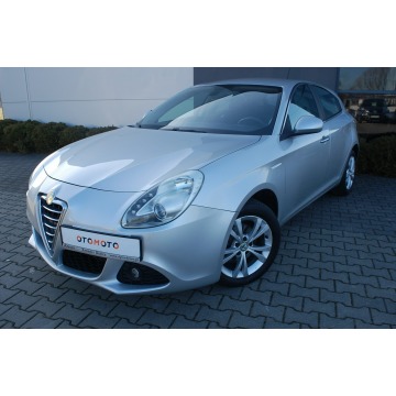 Alfa Romeo Giulietta  Hatchback 2013,  1.6 diesel - Na sprzedaż za 17 900 zł - Dębica - zdjęcie 10
