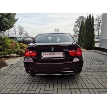 BMW Seria 3 2009,  2.0 benzyna - Na sprzedaż za 29 900 zł - Strzegom - zdjęcie 7