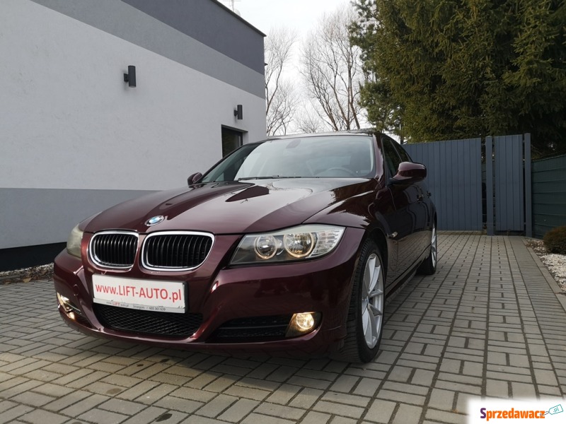BMW Seria 3 2009,  2.0 benzyna - Na sprzedaż za 29 900 zł - Strzegom