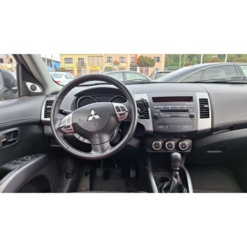 Mitsubishi Outlander  Hatchback 2009,  2.0 diesel - Na sprzedaż za 28 800 zł - Częstochowa - zdjęcie 8