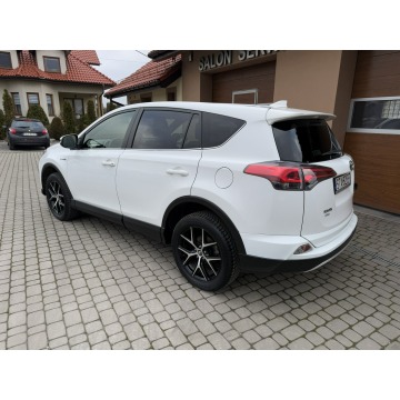 Toyota   SUV 2016,  2.5 hybryda, automat - Na sprzedaż za 69 900 zł - Orzech - zdjęcie 10
