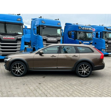Volvo V90 2020,  2.0 diesel, automat - Na sprzedaż za 125 000 zł - Raków - zdjęcie 3