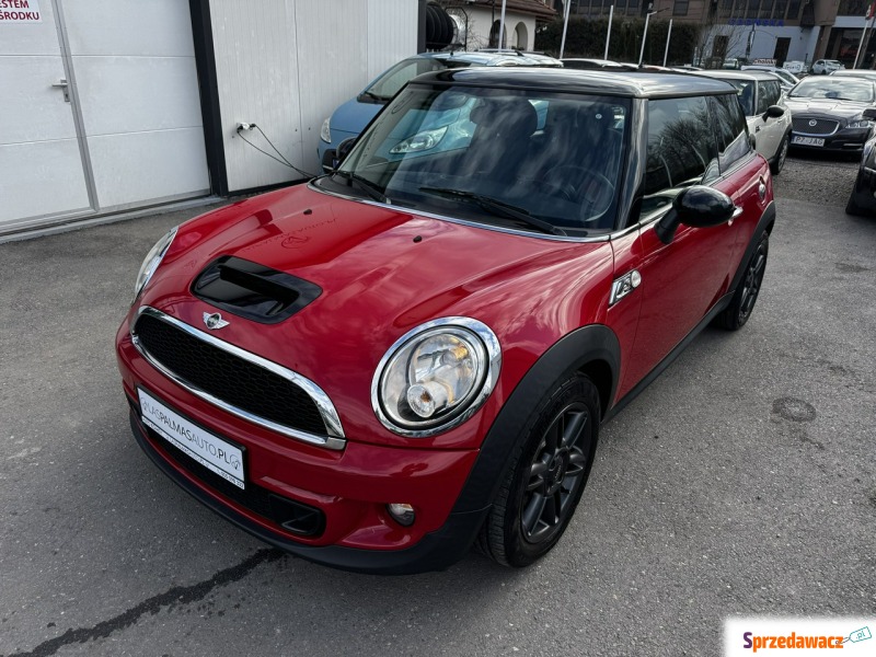 Mini Cooper S  Hatchback 2010,  1.6 benzyna - Na sprzedaż za 27 900 zł - Gdów