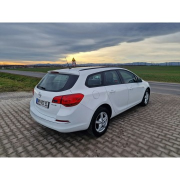 Opel Astra 2015,  1.6 diesel - Na sprzedaż za 19 999 zł - Jędrzychów - zdjęcie 8