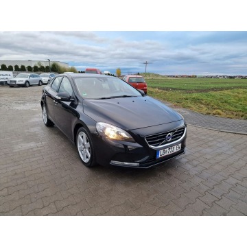 Volvo V40  Liftback 2015,  2.0 diesel, automat - Na sprzedaż za 39 999 zł - Jędrzychów - zdjęcie 6