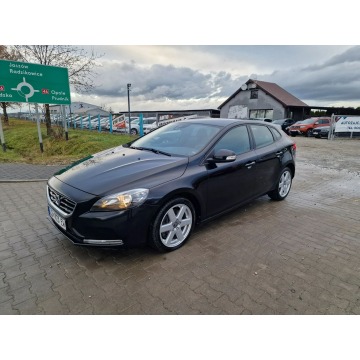Volvo V40  Liftback 2015,  2.0 diesel, automat - Na sprzedaż za 39 999 zł - Jędrzychów - zdjęcie 2