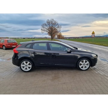 Volvo V40  Liftback 2015,  2.0 diesel, automat - Na sprzedaż za 39 999 zł - Jędrzychów - zdjęcie 9