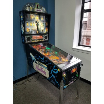Bally Flipper Pinball Automat Addams Family Gry 1992 Rodzina Addams