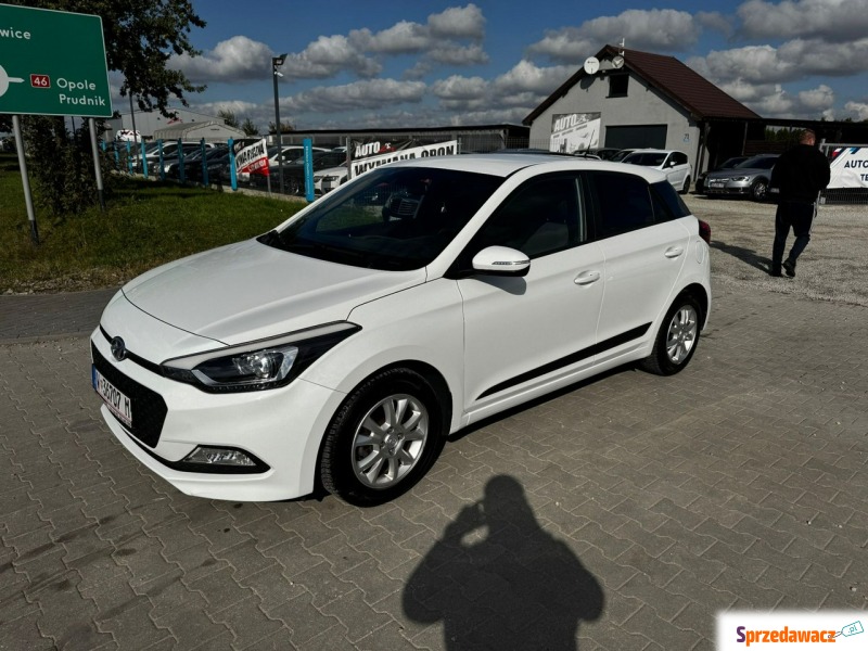 Hyundai i20  Hatchback 2016,  1.2 benzyna - Na sprzedaż za 31 999 zł - Jędrzychów