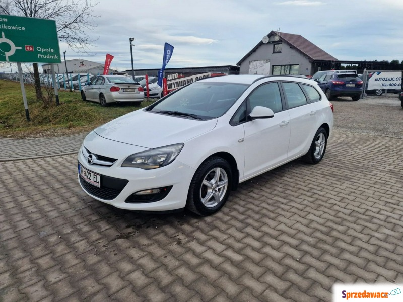 Opel Astra 2015,  1.6 diesel - Na sprzedaż za 19 999 zł - Jędrzychów