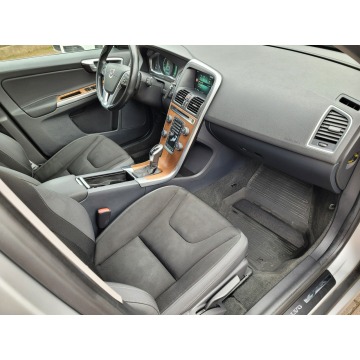 Volvo   SUV 2014,  2.0 diesel, automat - Na sprzedaż za 61 999 zł - Suwałki - zdjęcie 9