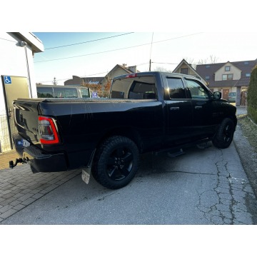 Dodge RAM 2017,  5.7 benzyna, automat - Na sprzedaż za 129 900 zł - Gdów - zdjęcie 7