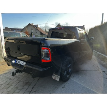 Dodge RAM 2017,  5.7 benzyna, automat - Na sprzedaż za 129 900 zł - Gdów - zdjęcie 6