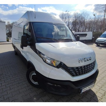 MAX długi furgon IVECO bardzo ładny