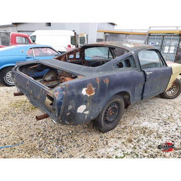 Ford Mustang Fastback A-code 1965 rok