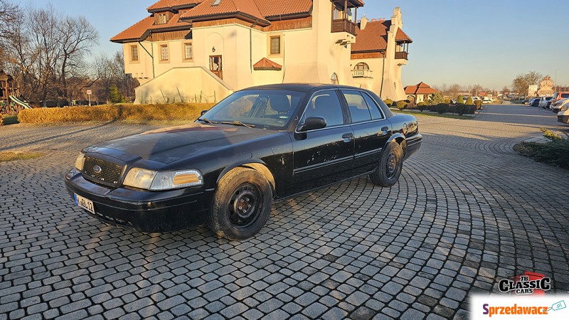 Ford  2011,  4.6 benzyna, automat - Na sprzedaż za 48 000 zł - Bochnia