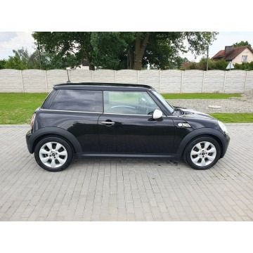 Mini ONE  Hatchback 2009,  1.4 benzyna - Na sprzedaż za 18 500 zł - Strobice - zdjęcie 10