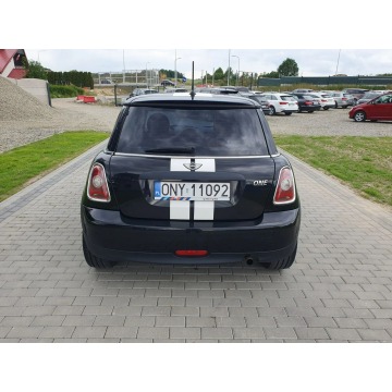Mini ONE  Hatchback 2009,  1.4 benzyna - Na sprzedaż za 18 500 zł - Strobice - zdjęcie 7