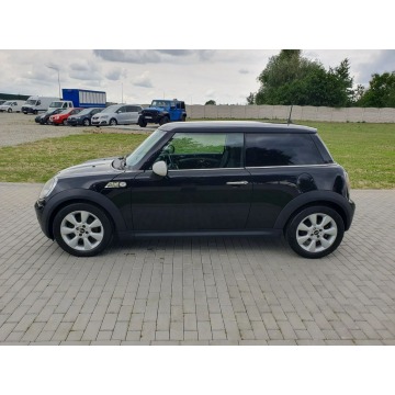 Mini ONE  Hatchback 2009,  1.4 benzyna - Na sprzedaż za 18 500 zł - Strobice - zdjęcie 3