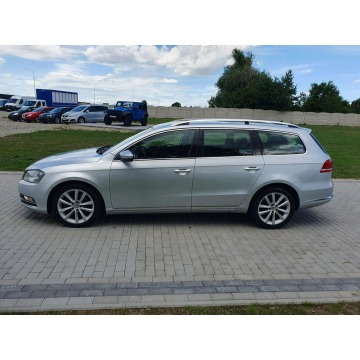 Volkswagen Passat 2010,  2.0 diesel, automat - Na sprzedaż za 19 500 zł - Strobice - zdjęcie 3