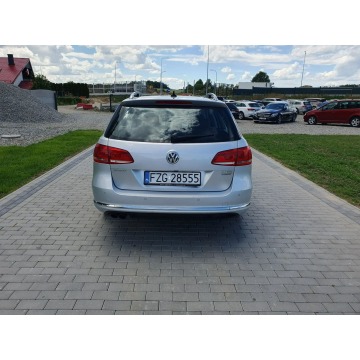 Volkswagen Passat 2010,  2.0 diesel, automat - Na sprzedaż za 19 500 zł - Strobice - zdjęcie 7