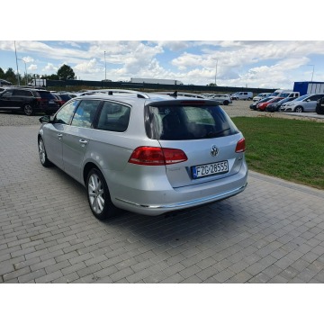 Volkswagen Passat 2010,  2.0 diesel, automat - Na sprzedaż za 19 500 zł - Strobice - zdjęcie 4
