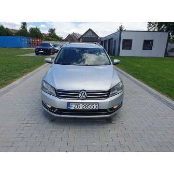 Volkswagen Passat 2010,  2.0 diesel, automat - Na sprzedaż za 19 500 zł - Strobice - zdjęcie 5