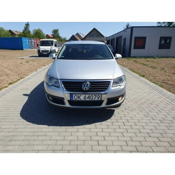 Volkswagen Passat  Sedan/Limuzyna 2007,  1.9 diesel - Na sprzedaż za 7 999,00 zł - Strobice - zdjęcie 6