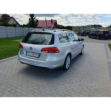 Volkswagen Passat 2010,  2.0 diesel, automat - Na sprzedaż za 19 500 zł - Strobice - zdjęcie 11