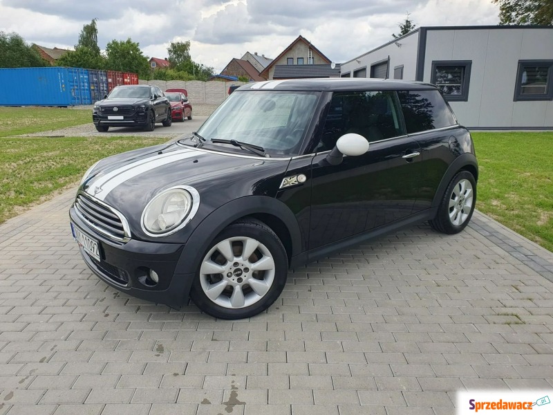 Mini ONE  Hatchback 2009,  1.4 benzyna - Na sprzedaż za 18 500 zł - Strobice