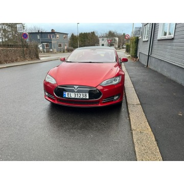 Tesla Model S  Sedan/Limuzyna 2014 elektryczny, automat - Na sprzedaż za 75 000 zł - Lublin - zdjęcie 3