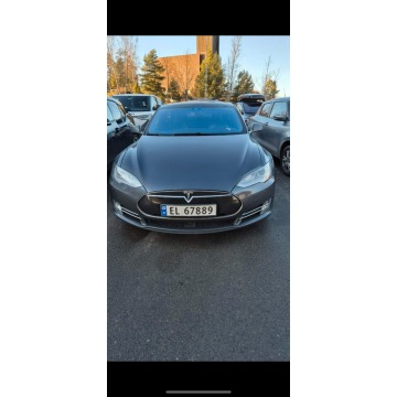 Tesla Model S  Sedan/Limuzyna 2015 elektryczny, automat - Na sprzedaż za 80 000 zł - Lublin - zdjęcie 3