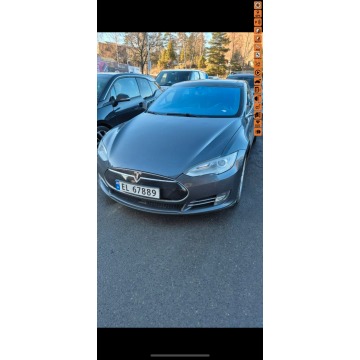 Tesla Model S  Sedan/Limuzyna 2015 elektryczny, automat - Na sprzedaż za 80 000 zł - Lublin - zdjęcie 1
